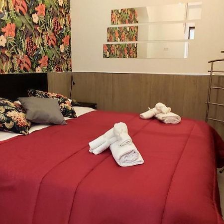 Napuletanata Apartment Наполи Екстериор снимка